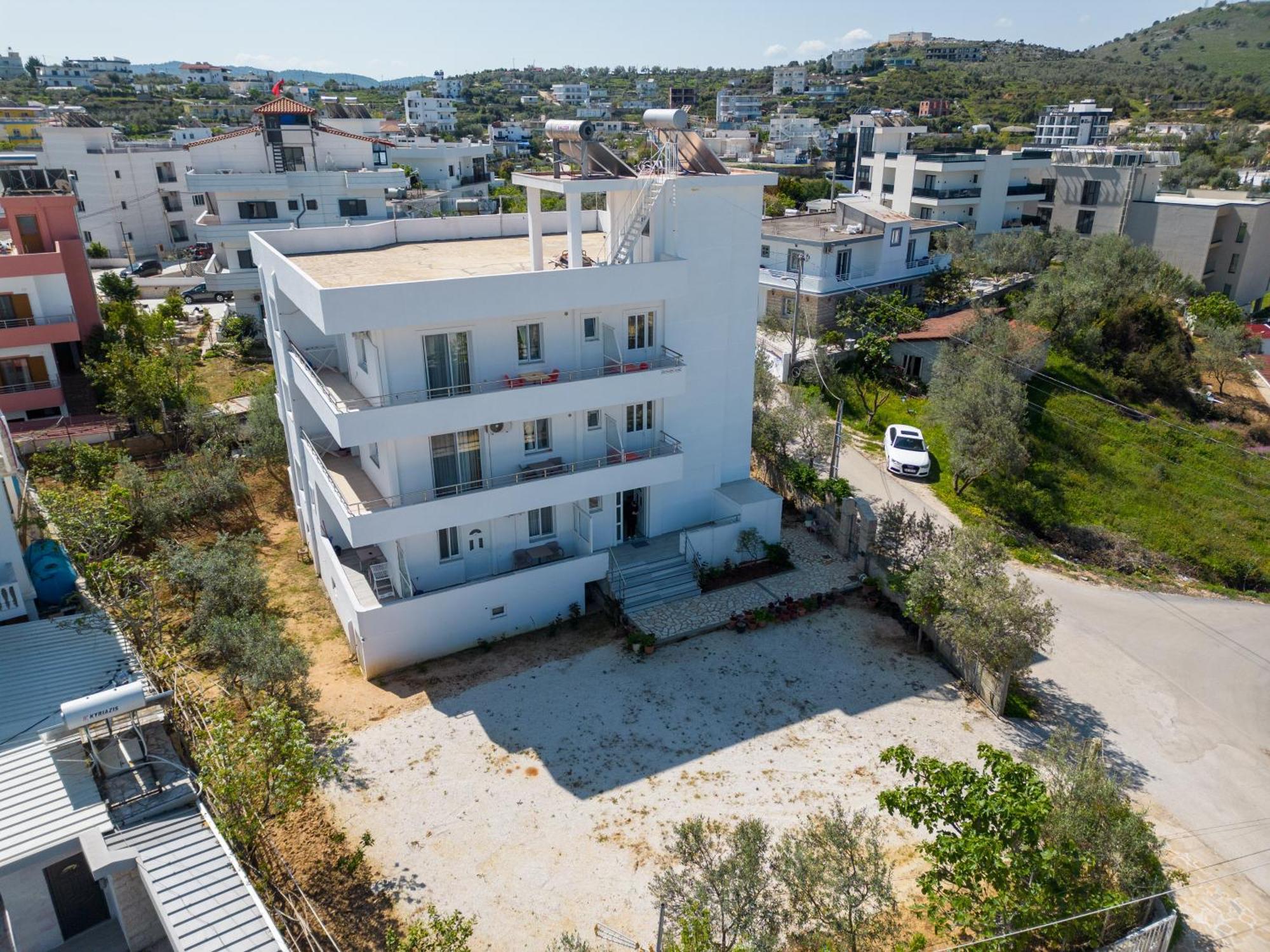קסאמיל Near The Sea Apartments Nano מראה חיצוני תמונה